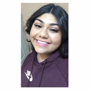 Meet your Posher, Alejandra